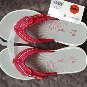 Clarks Cloudsteppers Sandals - Red